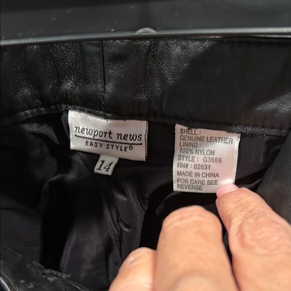 Newport News Black Leather Pants wide leg crops size 14 - Picture 2 of 8